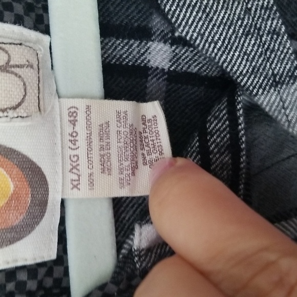 OP black/white Plaid Button Down long sleeve men's shirt size Xlarge 46/48 EUC - Picture 4 of 4